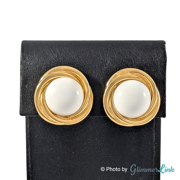 Vintage Trifari Round White Cabochon Twisted Trim Gold Tone Clip On Earrings - Picture 3 of 11
